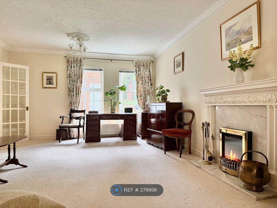 Property photo 3 of 16