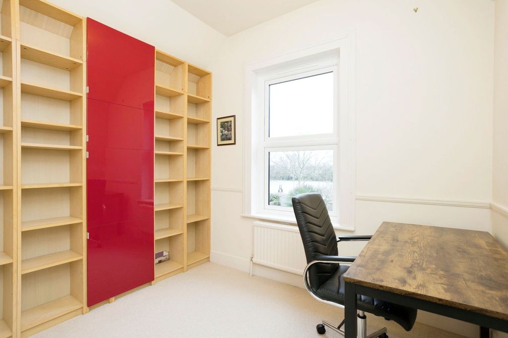 Additional image 15 of 3 bed detached house for saleSt Leonards Road, Horsham, West Sussex. RH13