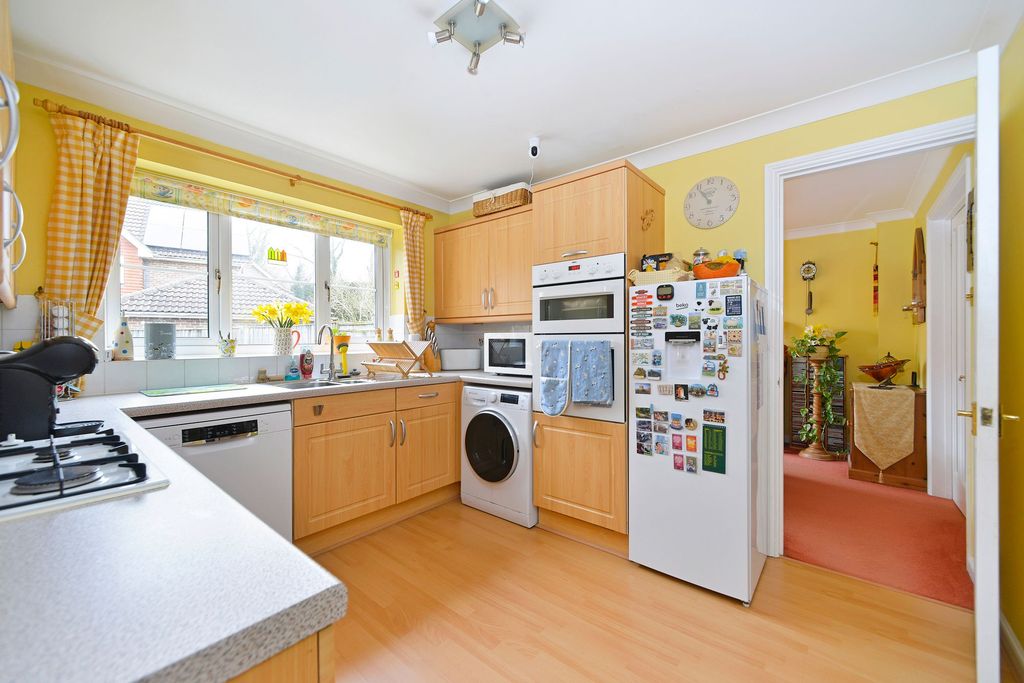 Property photo 3 of 17