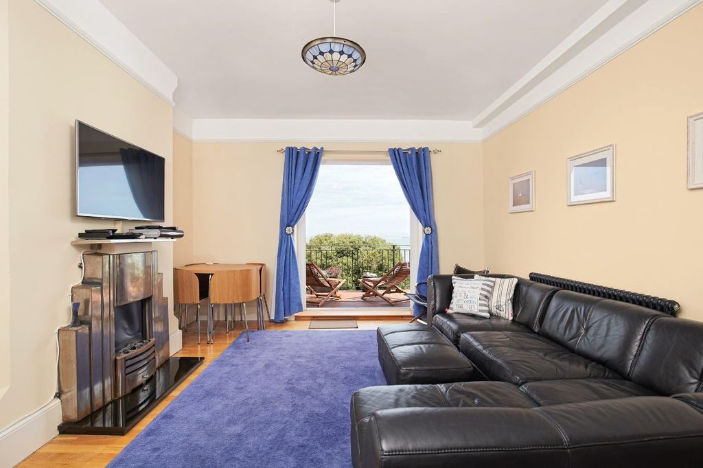 Property photo 2 of 29