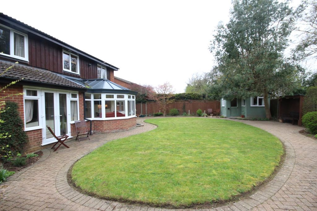 Additional image 26 of 4 bed detached house for saleFouracres, Letchworth Garden City SG6