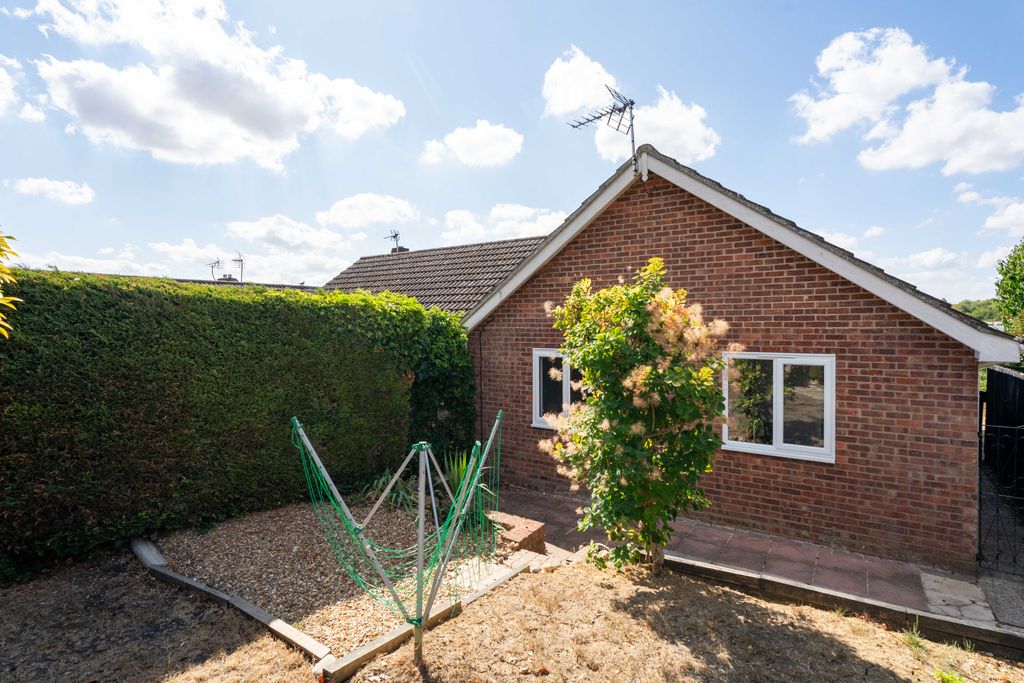 Property photo 2 of 9