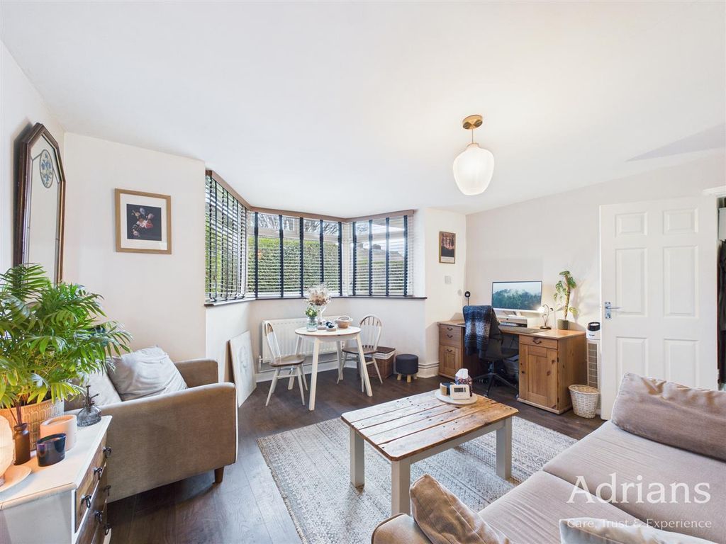 Property photo 1 of 17 Main Picture