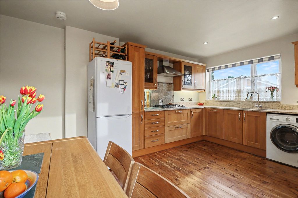 Property photo 2 of 14 Kitchen / Diner