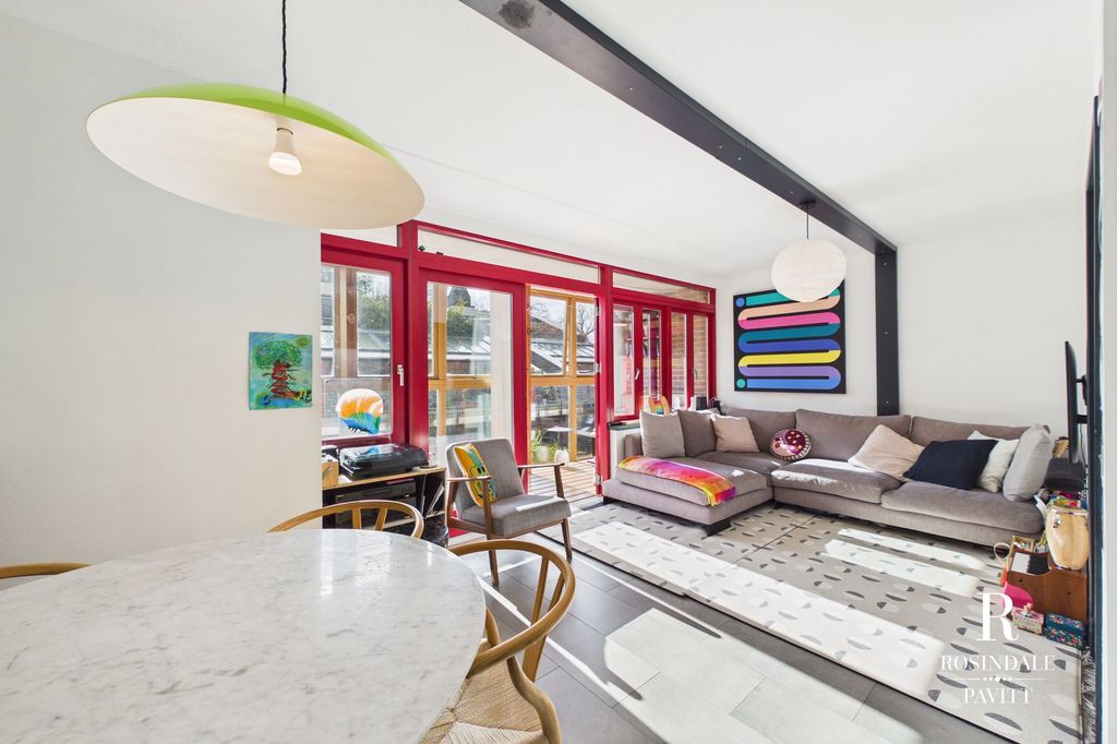 Property photo 1 of 25