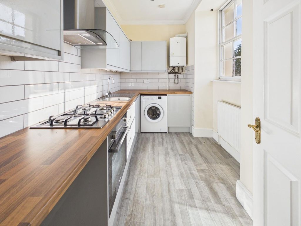 Property photo 3 of 24 Cam01576G0-Pr0340-Still013.Jpg