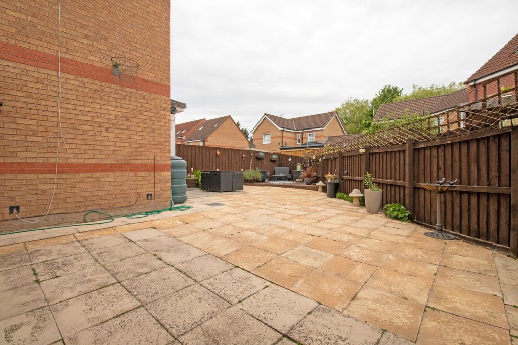 Additional image 18 of 3 bed property for saleFalcon Grove, Gainsborough DN21