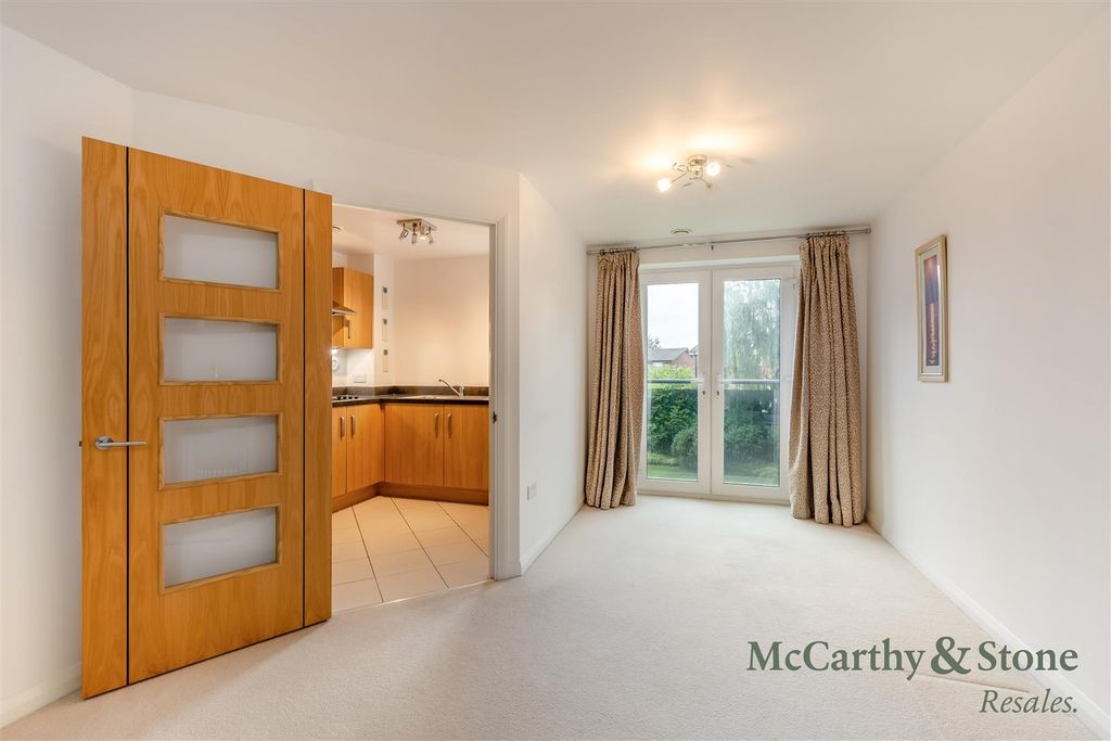 Property photo 1 of 16 8705077-Interior04.Jpg