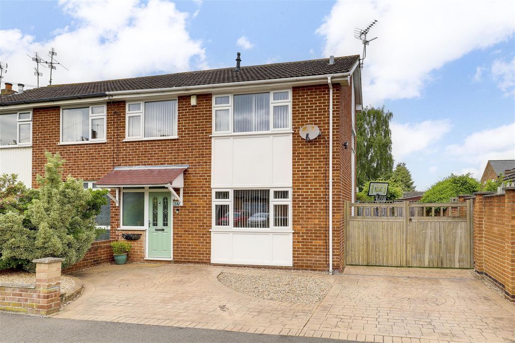 3 bed semidetached house for sale in Ruskin Avenue, Long Eaton