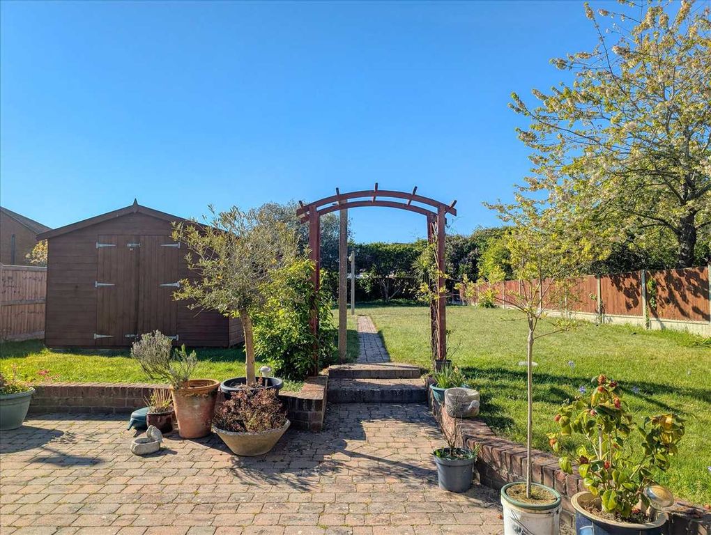 Property photo 3 of 16