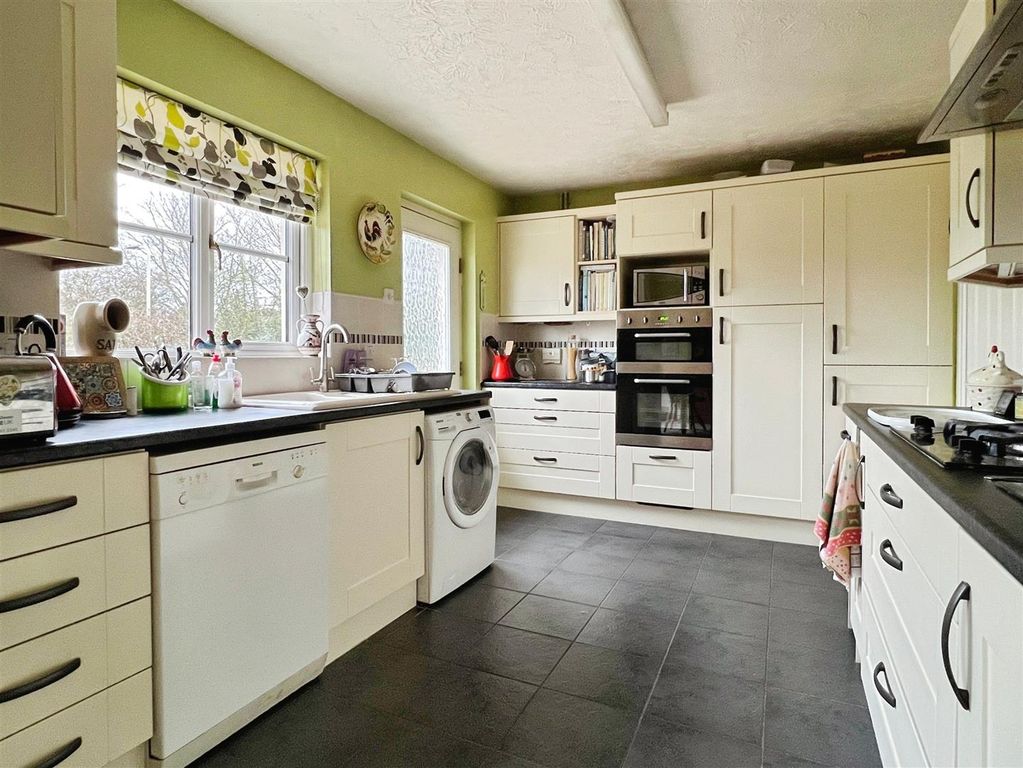 Property photo 3 of 15 7Abe2B83-Img_8759.Jpeg