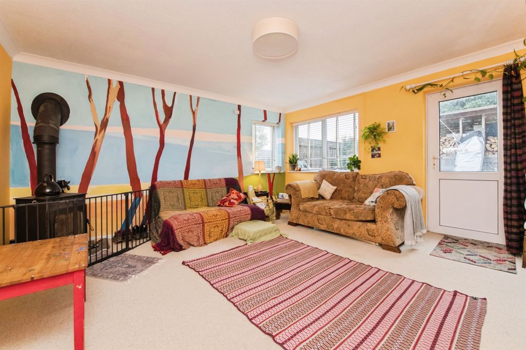 Property photo 3 of 17