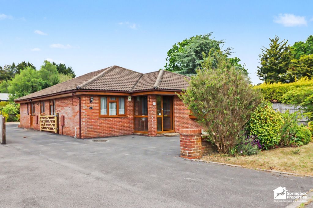 Property photo 1 of 16 Front View