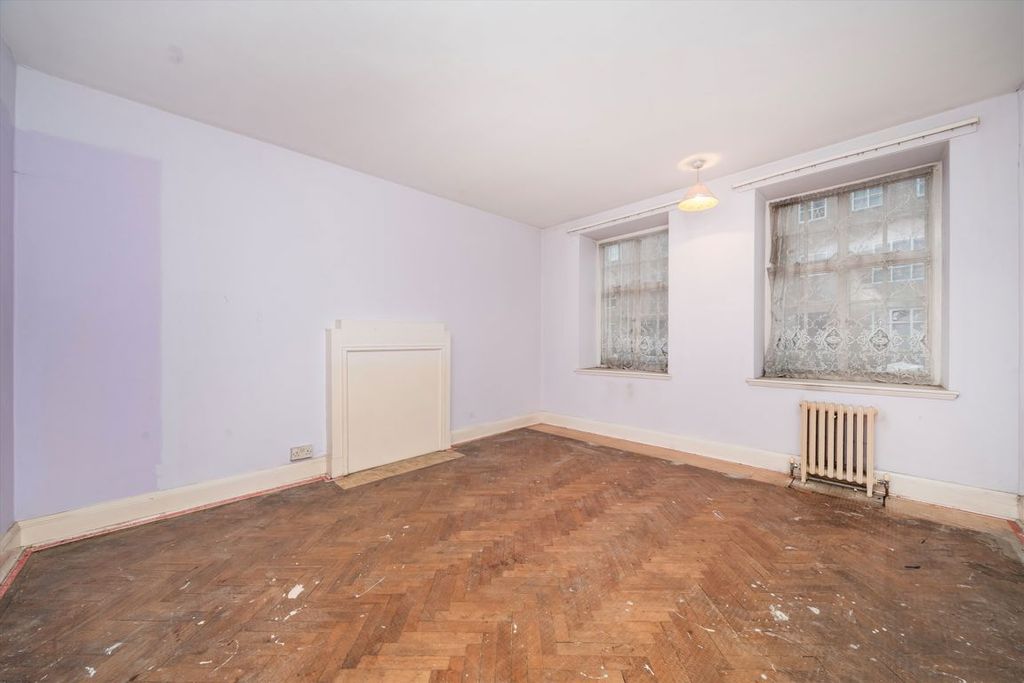 Property photo 3 of 6