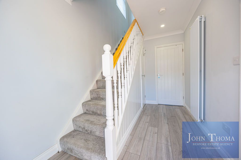 Property photo 2 of 17 Photo 2