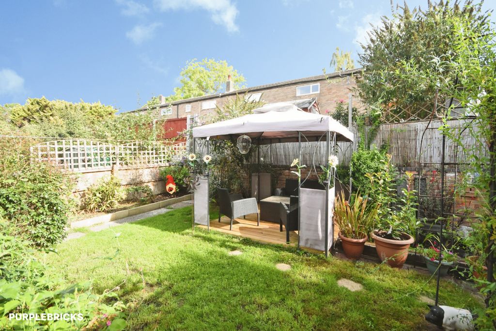 Property photo 3 of 35