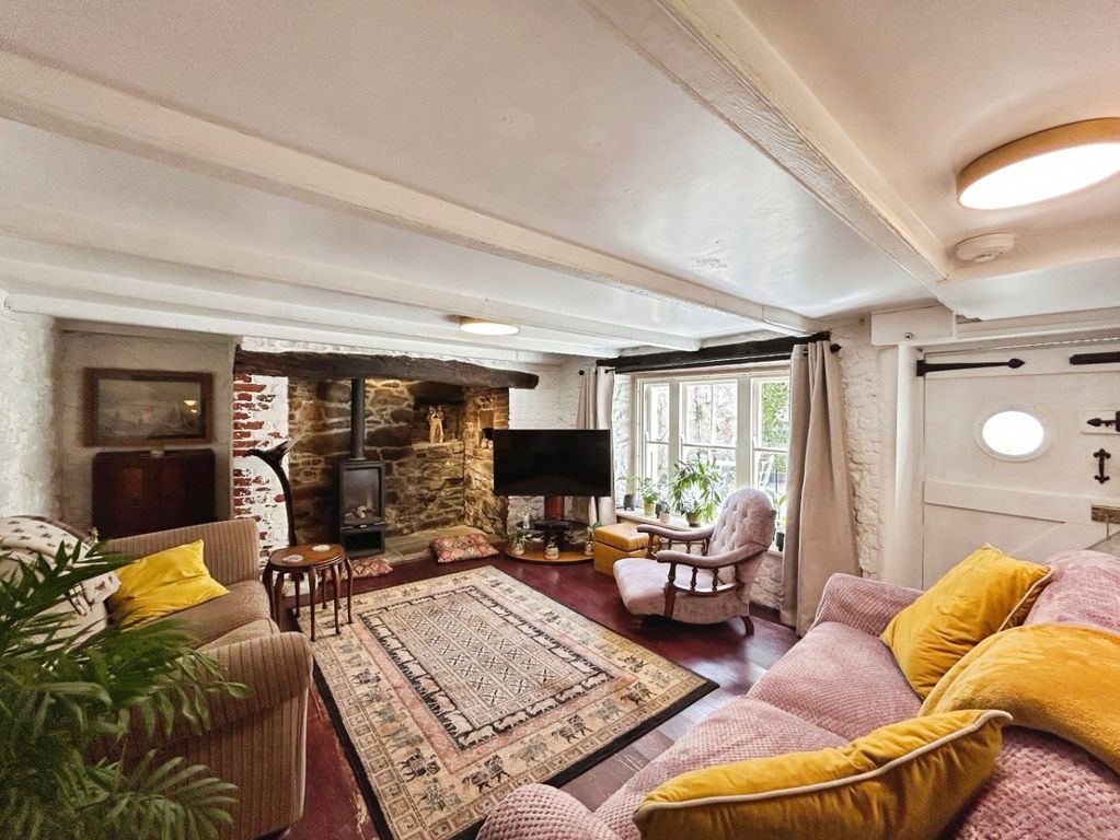Property photo 2 of 32 4996527