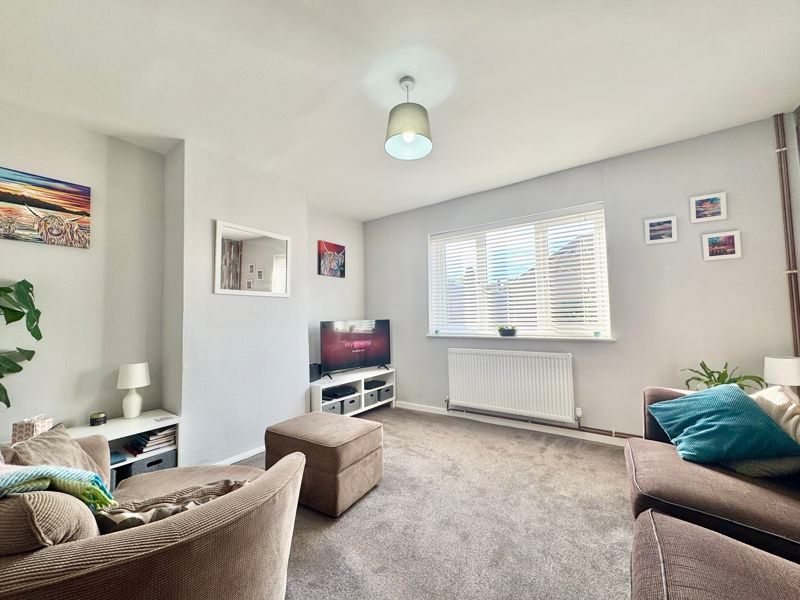 Property photo 2 of 16 Lounge View