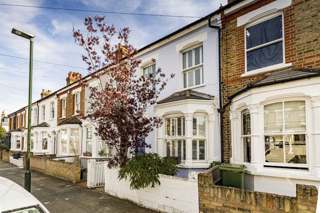 Property photo 1 of 7