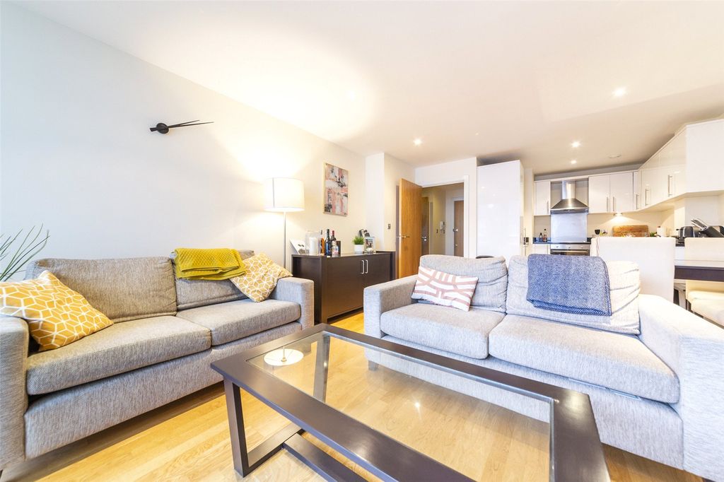 Property photo 1 of 8 Picture No. 06