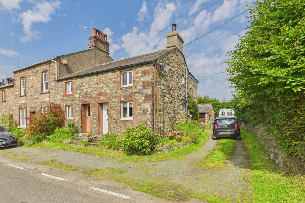 Property photo 3 of 38