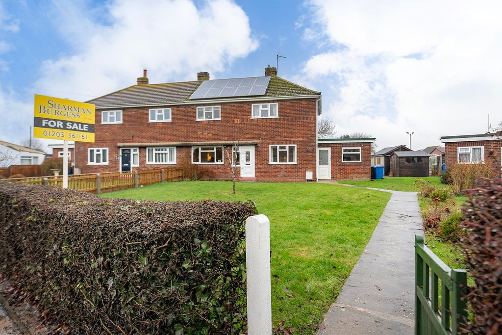 Property photo 1 of 18