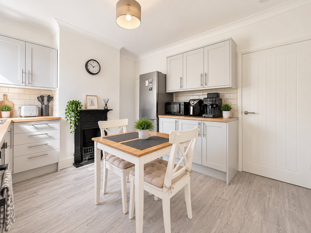 Property photo 3 of 15 24173D6B-2924-4919-B00B-7A51E2Bf51C4.Png