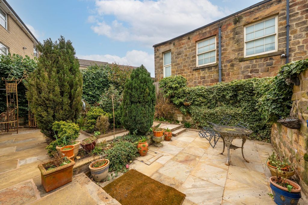 Property photo 3 of 30