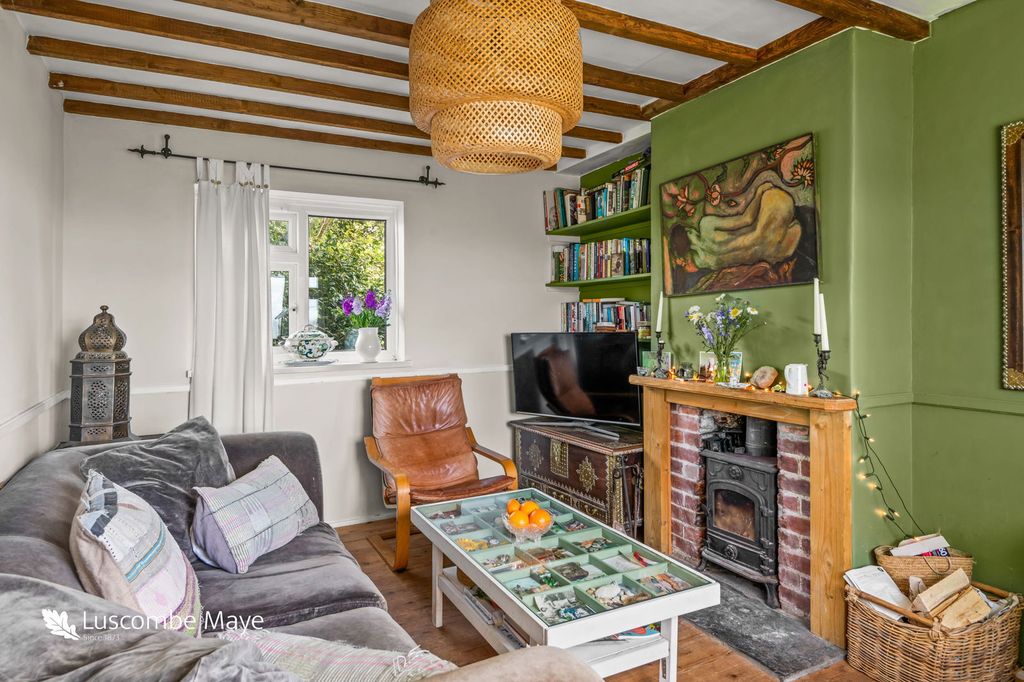 Property photo 3 of 14