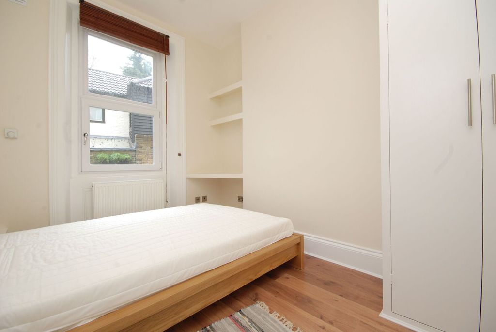 Property photo 2 of 5