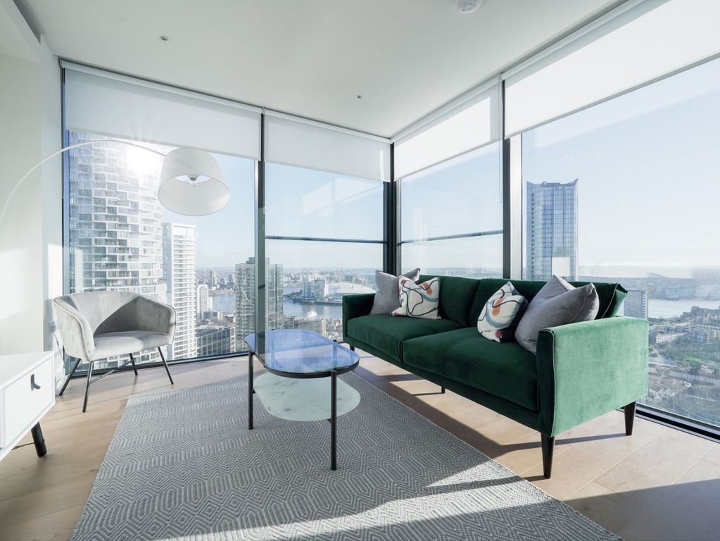 Property photo 1 of 28 Living Room (2)-V...