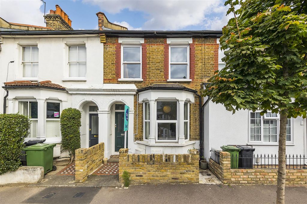 Property photo 1 of 16 1