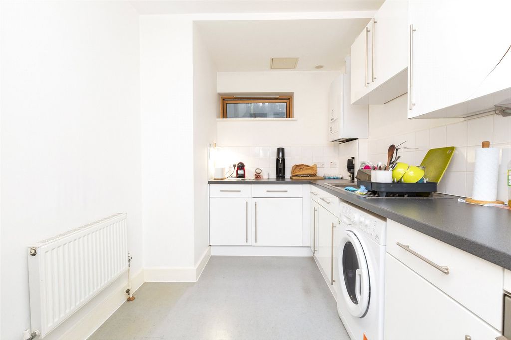 Property photo 3 of 13 Kitchen