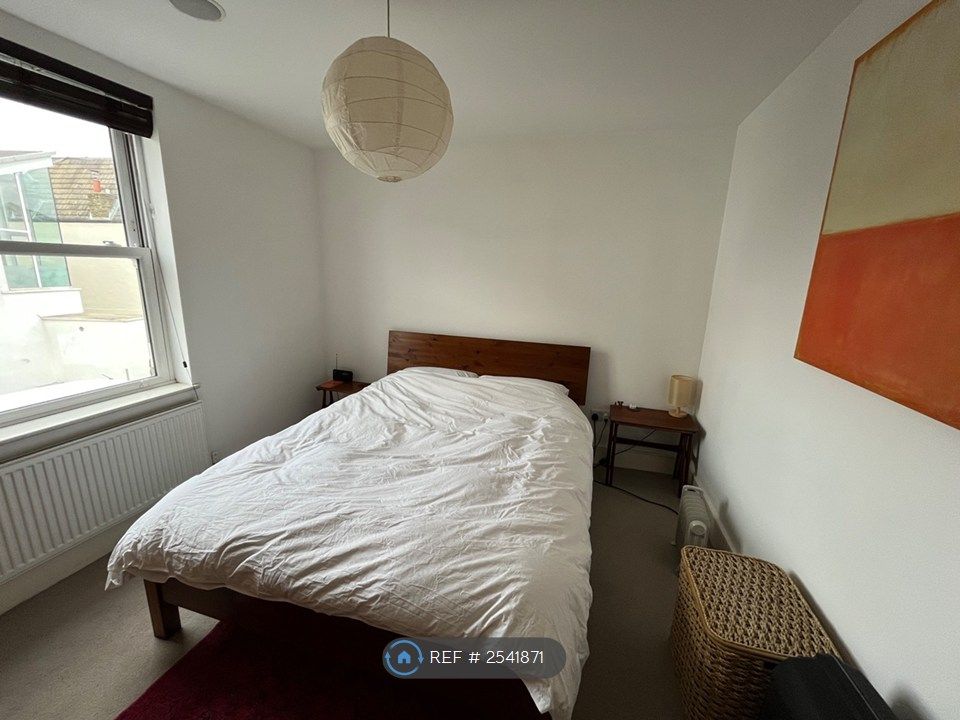 Property photo 3 of 7