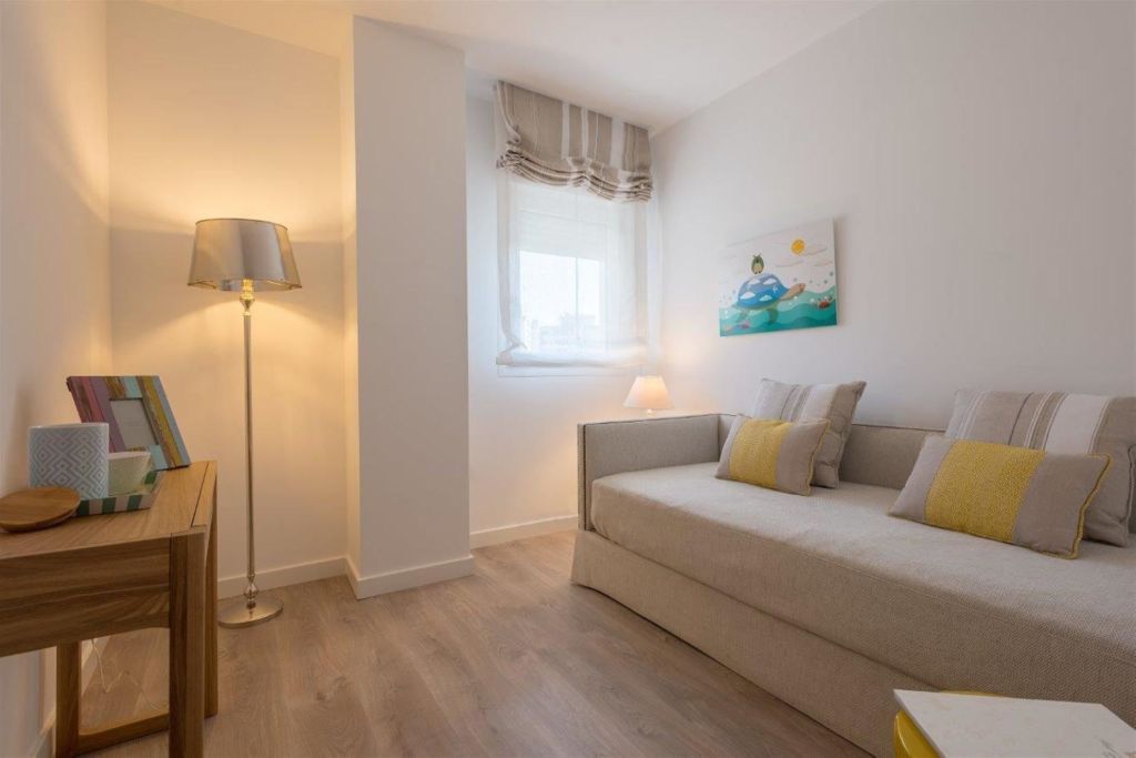 Property photo 3 of 6