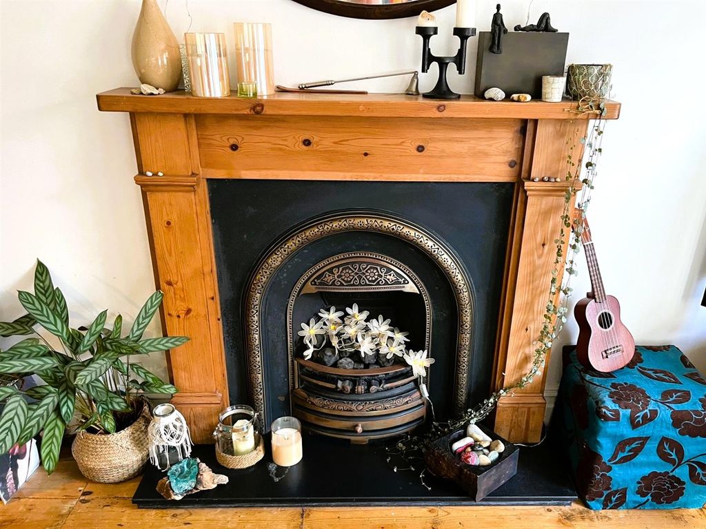 Property photo 3 of 25 4278 Fireplace.Jpg