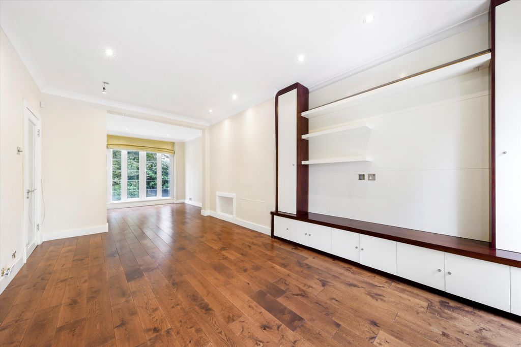 Property photo 3 of 17 Image