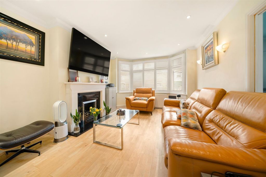 Property photo 2 of 13 9.Jpg