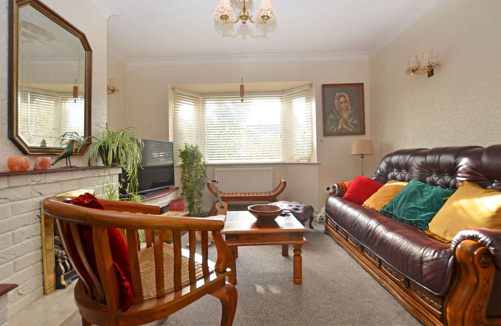 Property photo 2 of 13