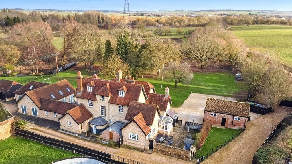 Property photo 2 of 28 Aerial