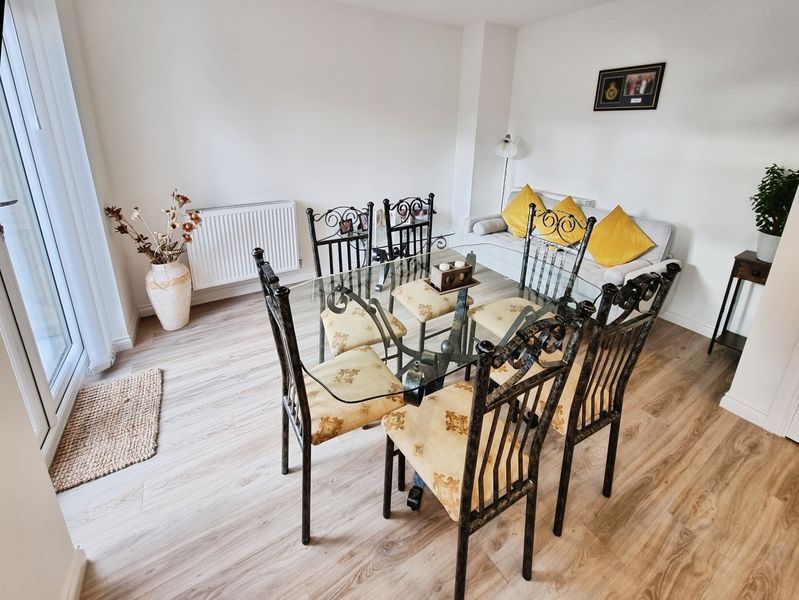 Property photo 3 of 14 Photo 6