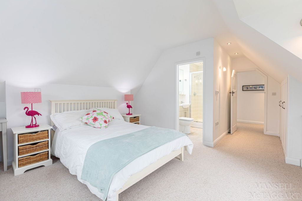 Additional image 17 of 4 bed detached house for saleMount Close, Crawley RH10