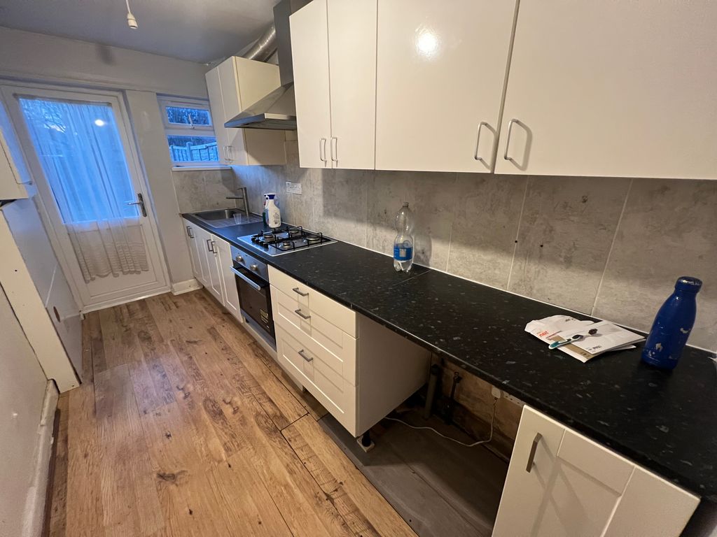 Property photo 2 of 8 Img_6110[1]