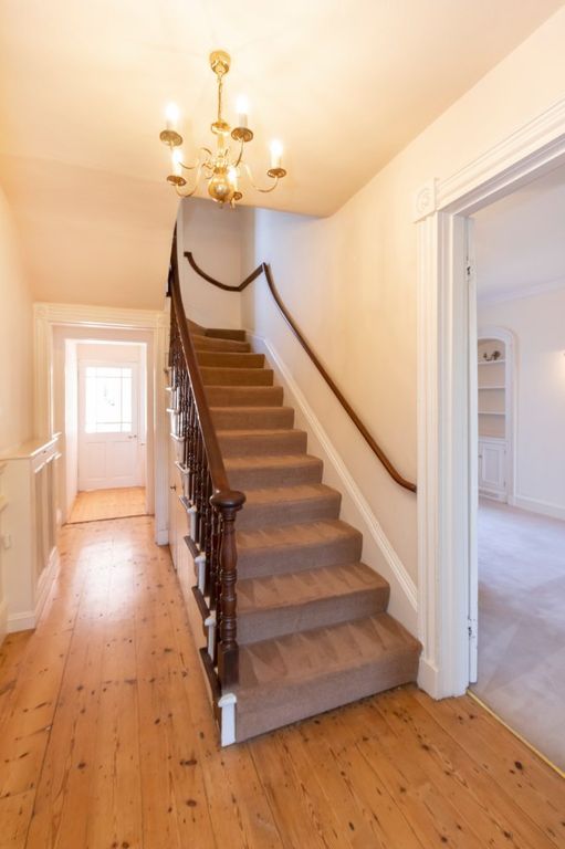 Property photo 2 of 31 Picture No. 03