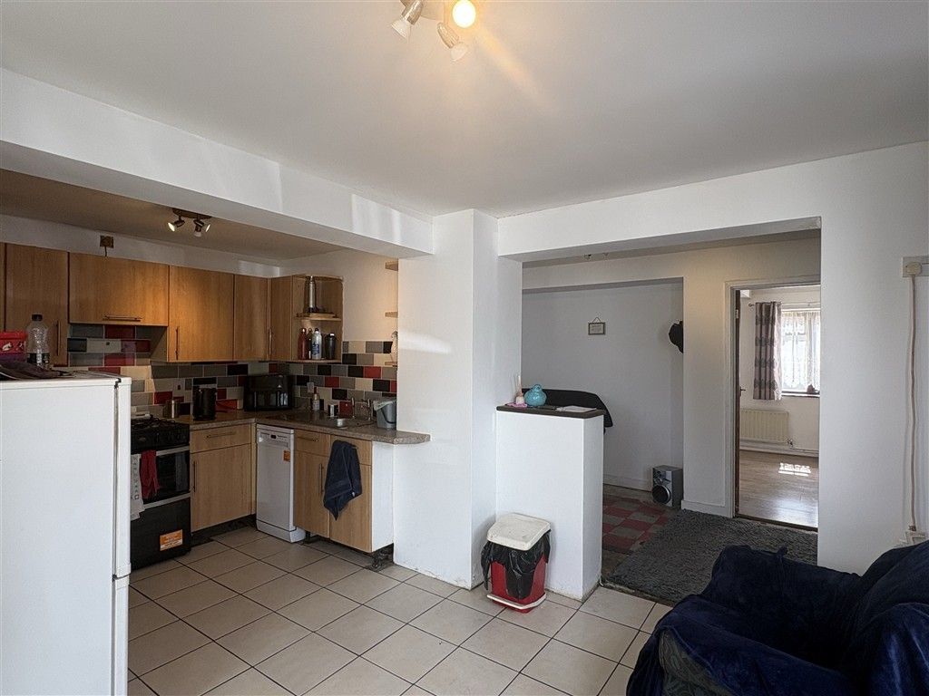 Property photo 2 of 10 Kitchen/Diner