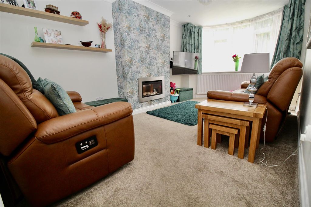 Property photo 3 of 34 64 Hb R 2.Jpg