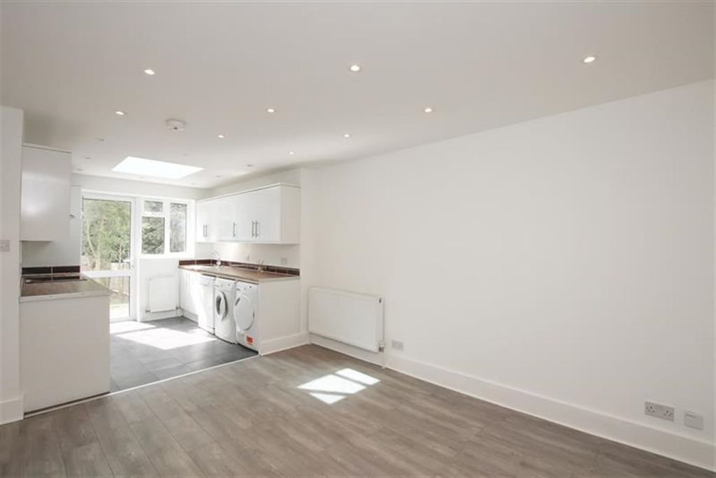 Property photo 1 of 6 (Main)