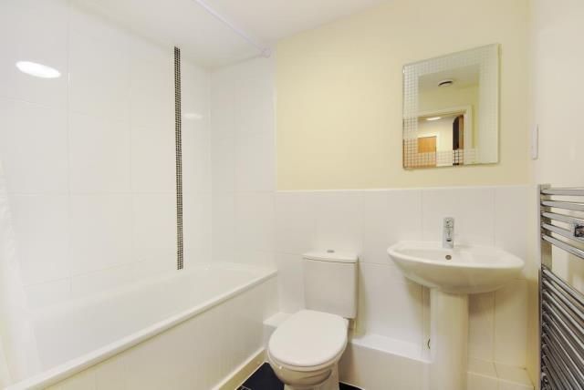 Property photo 3 of 8 Bathroom