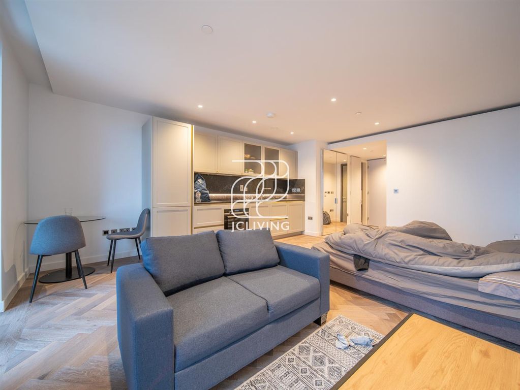 Property photo 1 of 7 Daaf0ce963F01B0216A9668A53317E00.Jpg