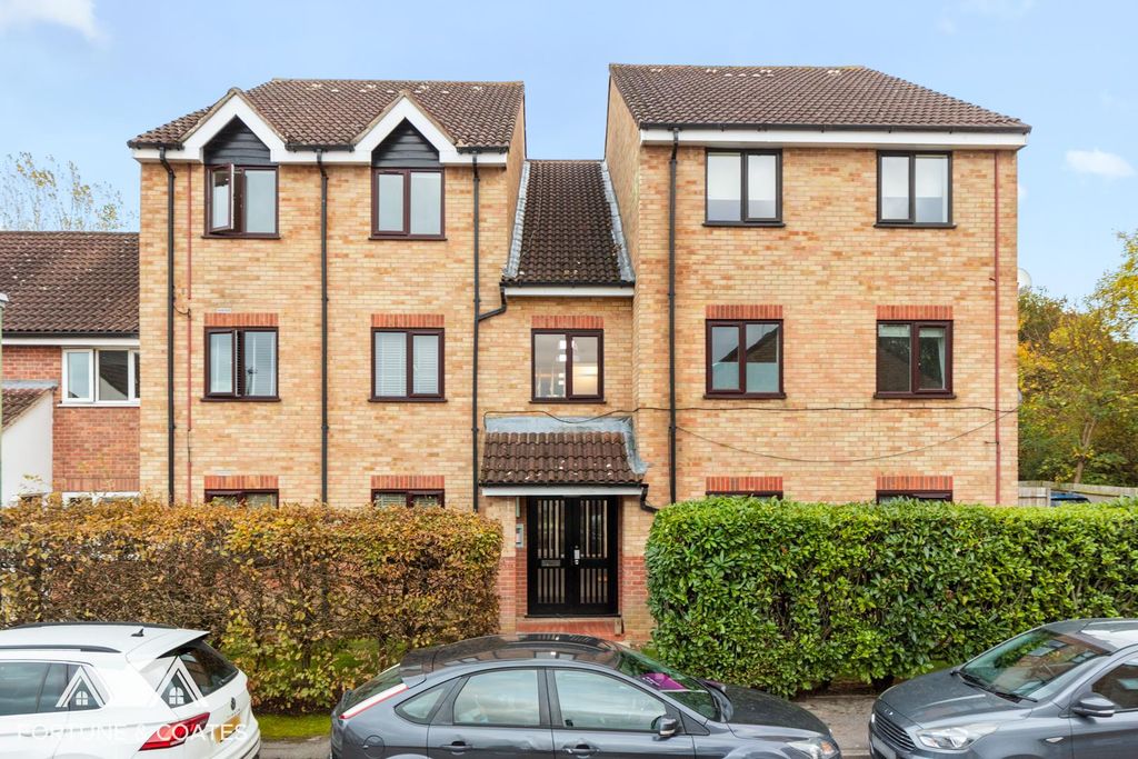 Property photo 1 of 11 Markwellwood_12.Jpg